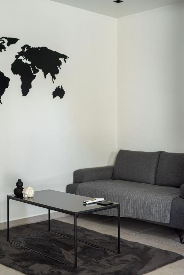 Minimal Art Studio Patras Eksteriør billede